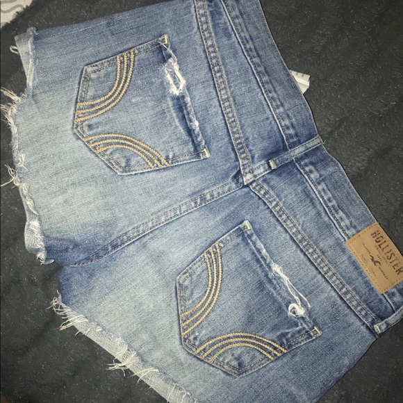 shorts - Picture 2 of 3